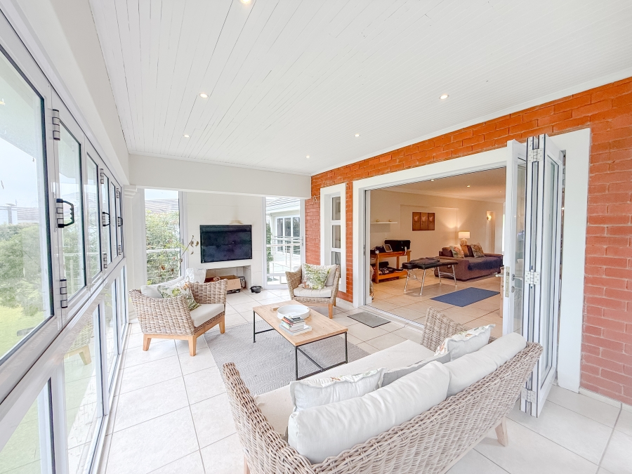 To Let 3 Bedroom Property for Rent in Keurbooms River Western Cape